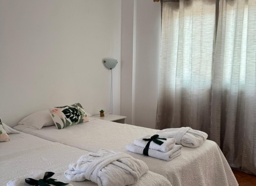 Villa a Playa Paraiso, Tenerife, Spagna 4 camere da letto, 220 mq. N° 194467