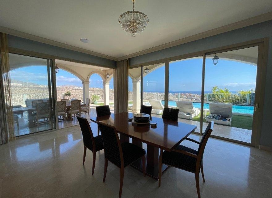 Villa in Tenerife, Spanien 7 Schlafzimmer, 320 m2 Nr. 194470