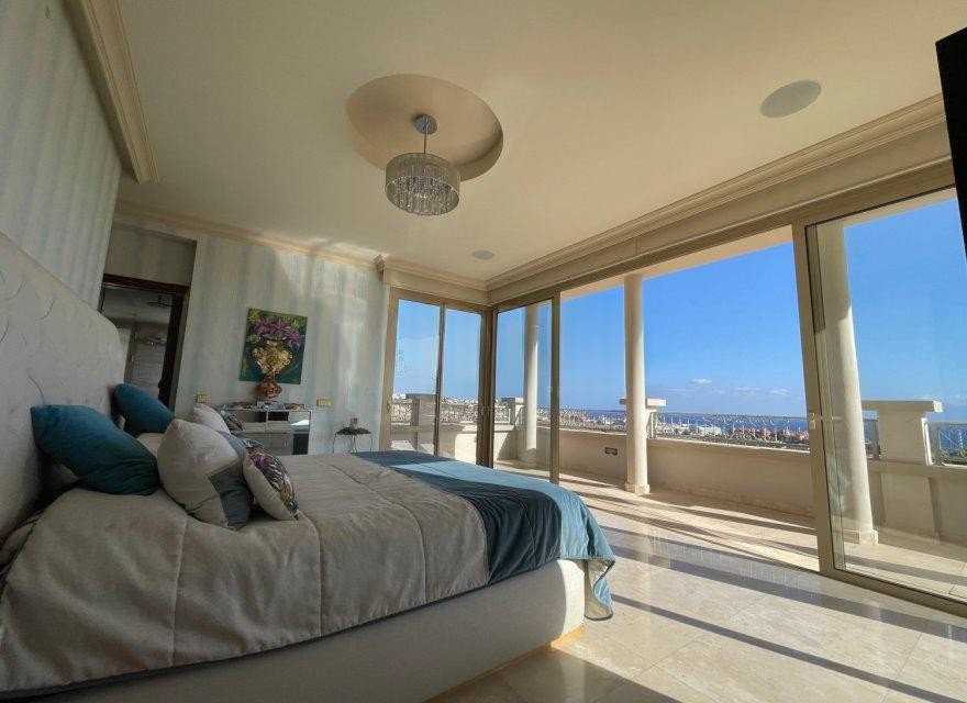 Villa in Tenerife, Spanien 7 Schlafzimmer, 320 m2 Nr. 194470
