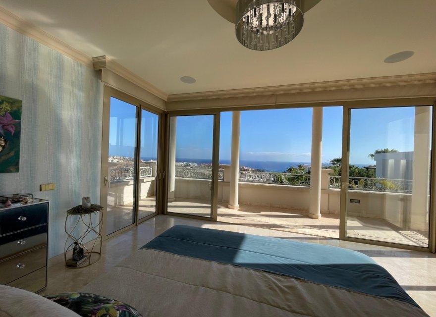 Villa in Tenerife, Spanien 7 Schlafzimmer, 320 m2 Nr. 194470