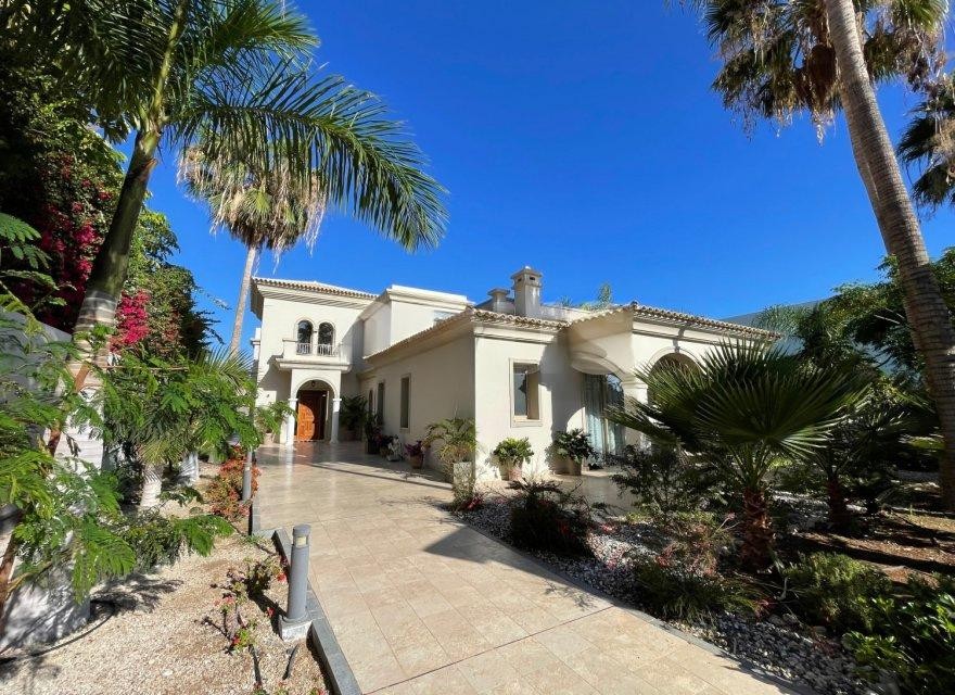 Villa in Tenerife, Spanien 7 Schlafzimmer, 320 m2 Nr. 194470