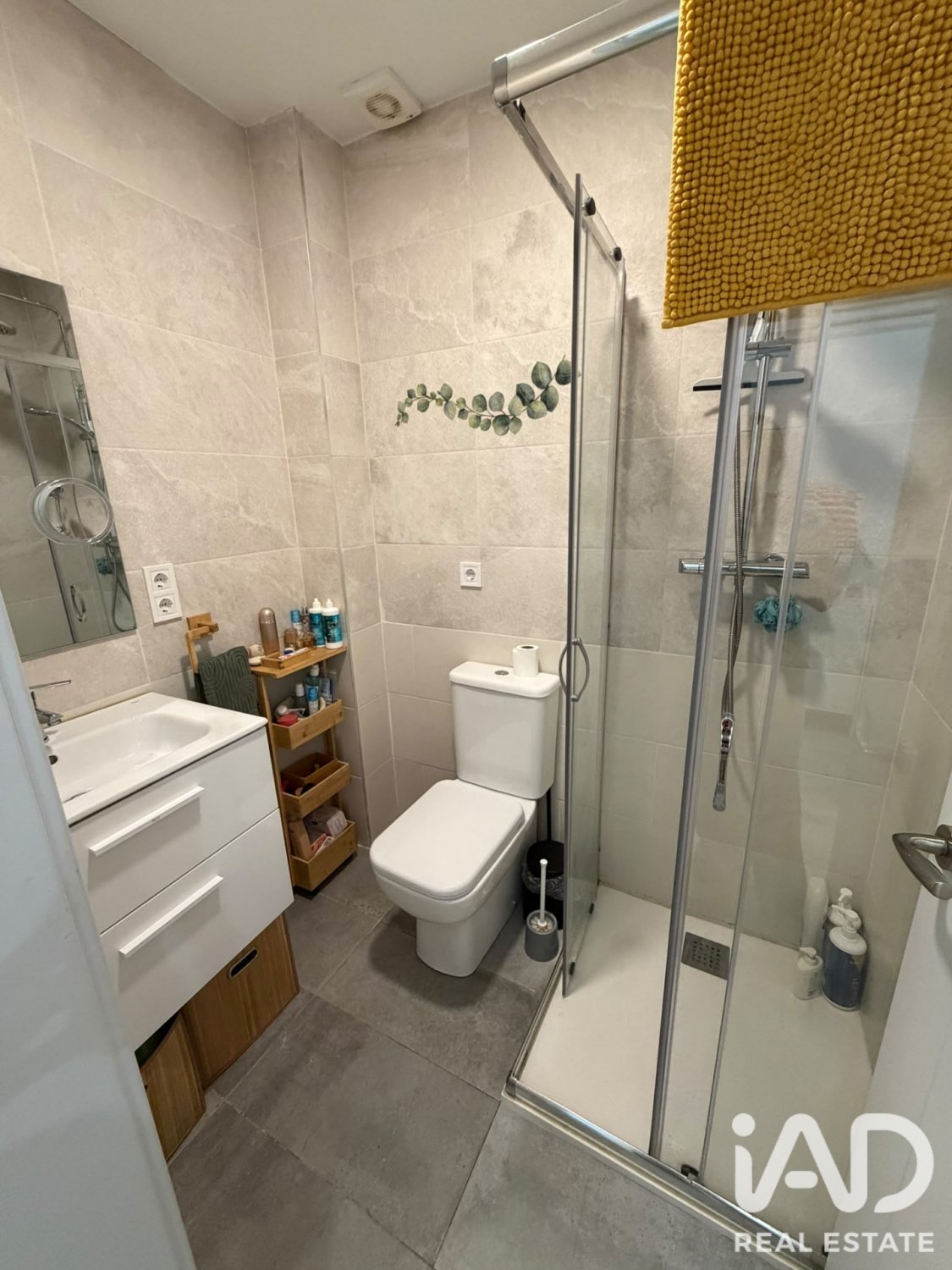 Wohnung in L'Hospitalet de Llobregat, Barcelona, Spanien 3 Schlafzimmer, 68 m2 Nr. 187894