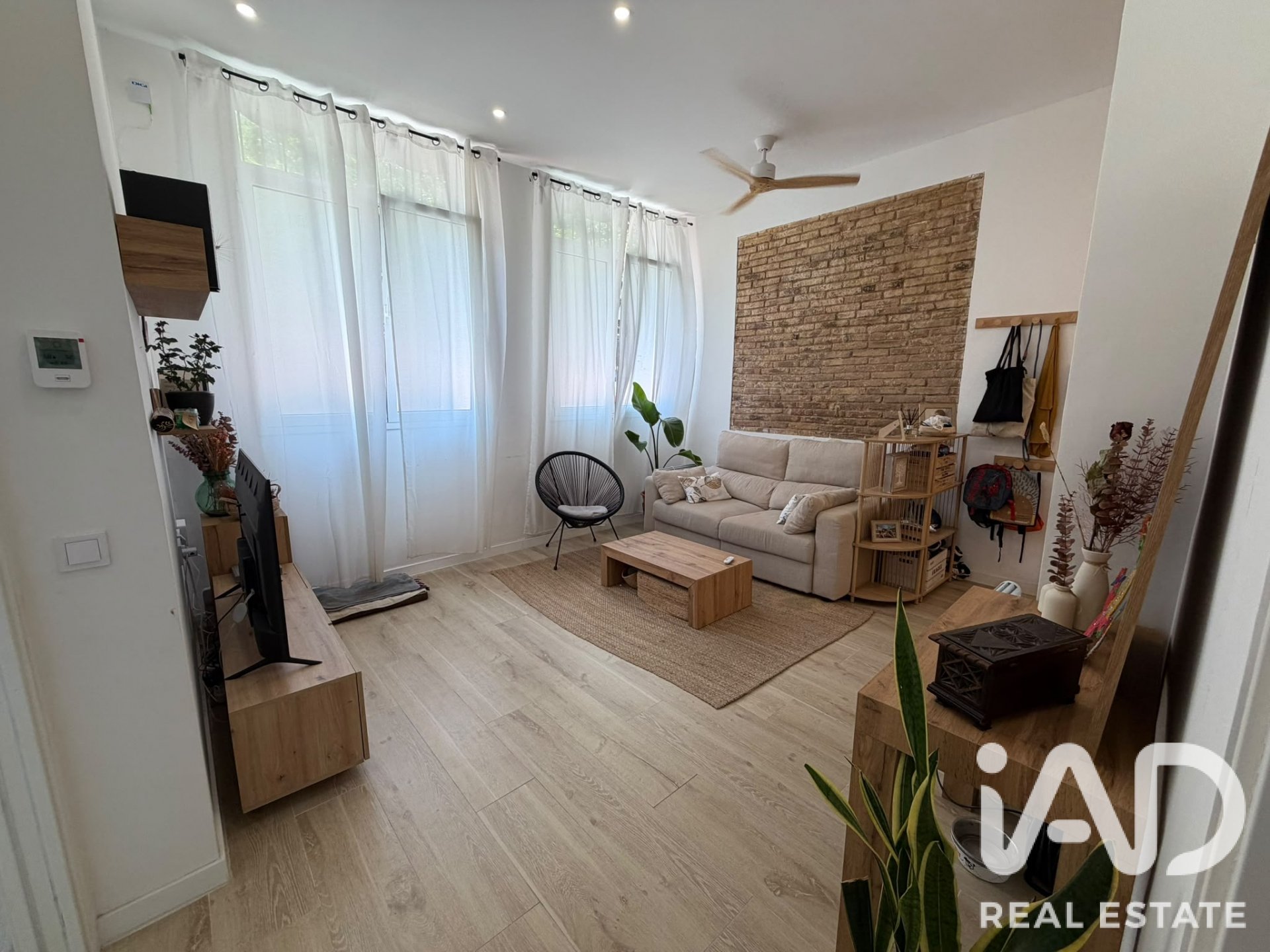 Wohnung in L'Hospitalet de Llobregat, Barcelona, Spanien 3 Schlafzimmer, 68 m2 Nr. 187894
