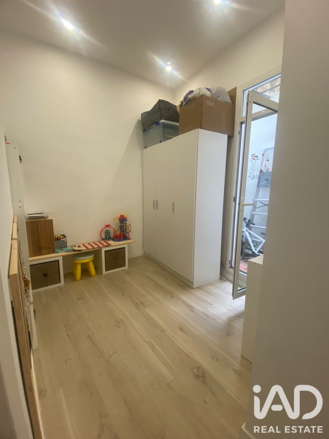 Wohnung in L'Hospitalet de Llobregat, Barcelona, Spanien 3 Schlafzimmer, 68 m2 Nr. 187894