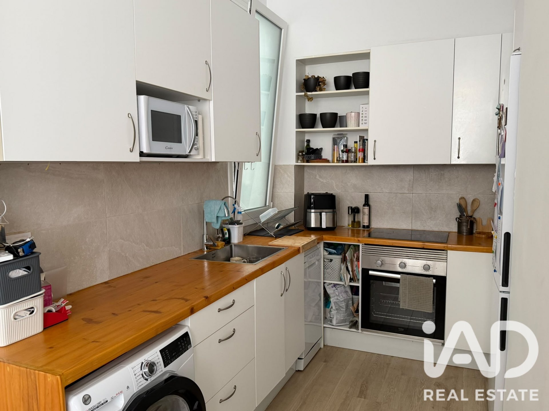 Wohnung in L'Hospitalet de Llobregat, Barcelona, Spanien 3 Schlafzimmer, 68 m2 Nr. 187894