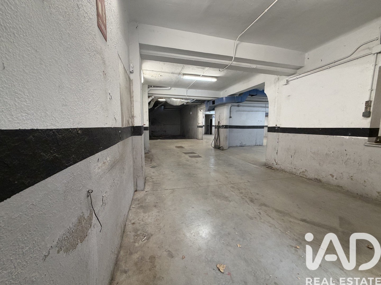 Liikekiinteistö Madrid, Espanja 276 m2 No. 187890