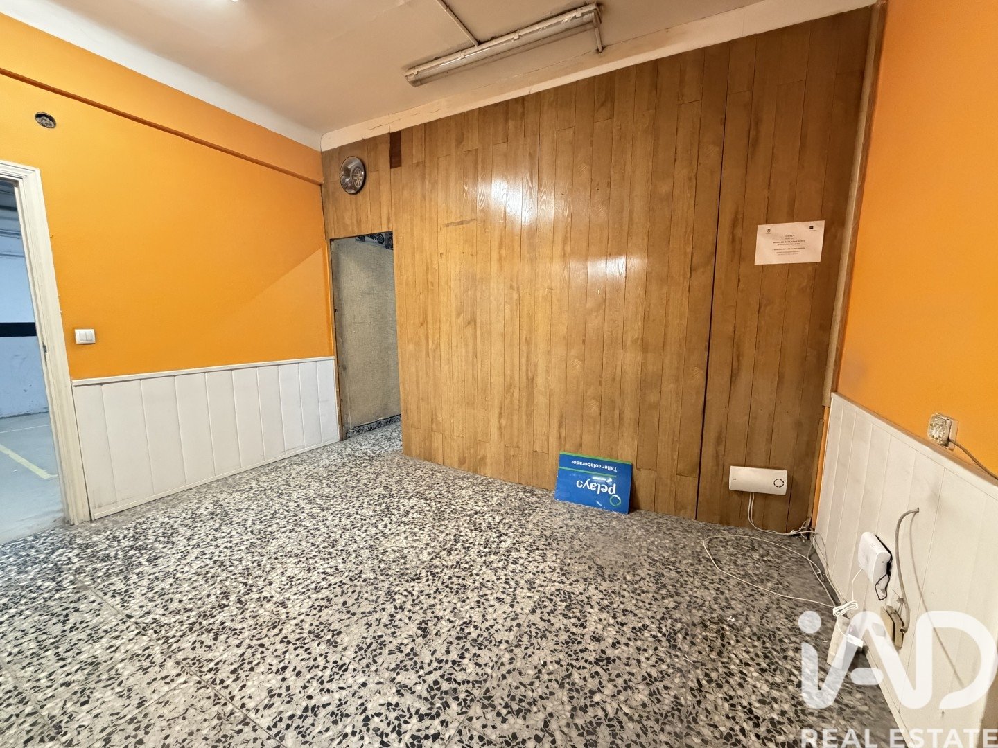 Liikekiinteistö Madrid, Espanja 276 m2 No. 187890
