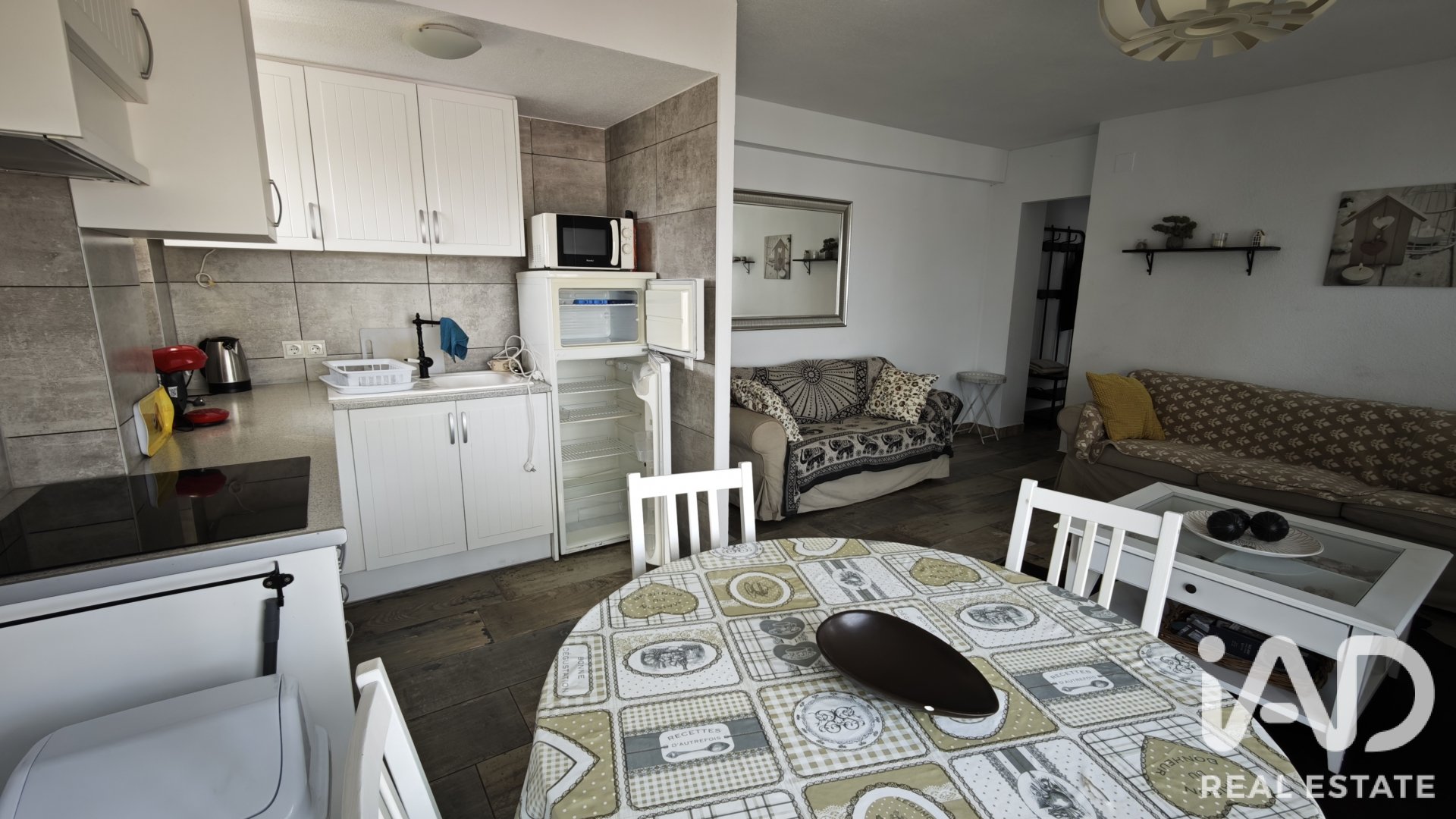 Apartamento en Torrevieja, Alicante, España 2 dormitorios, 71 m2 No. 187889