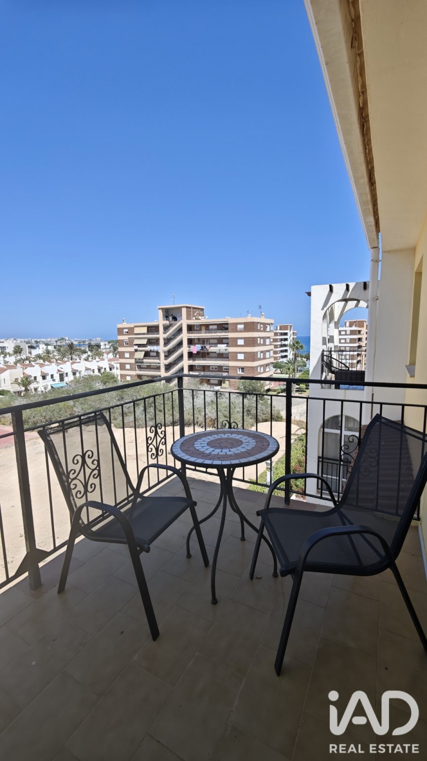 Apartamento en Torrevieja, Alicante, España 2 dormitorios, 71 m2 No. 187889