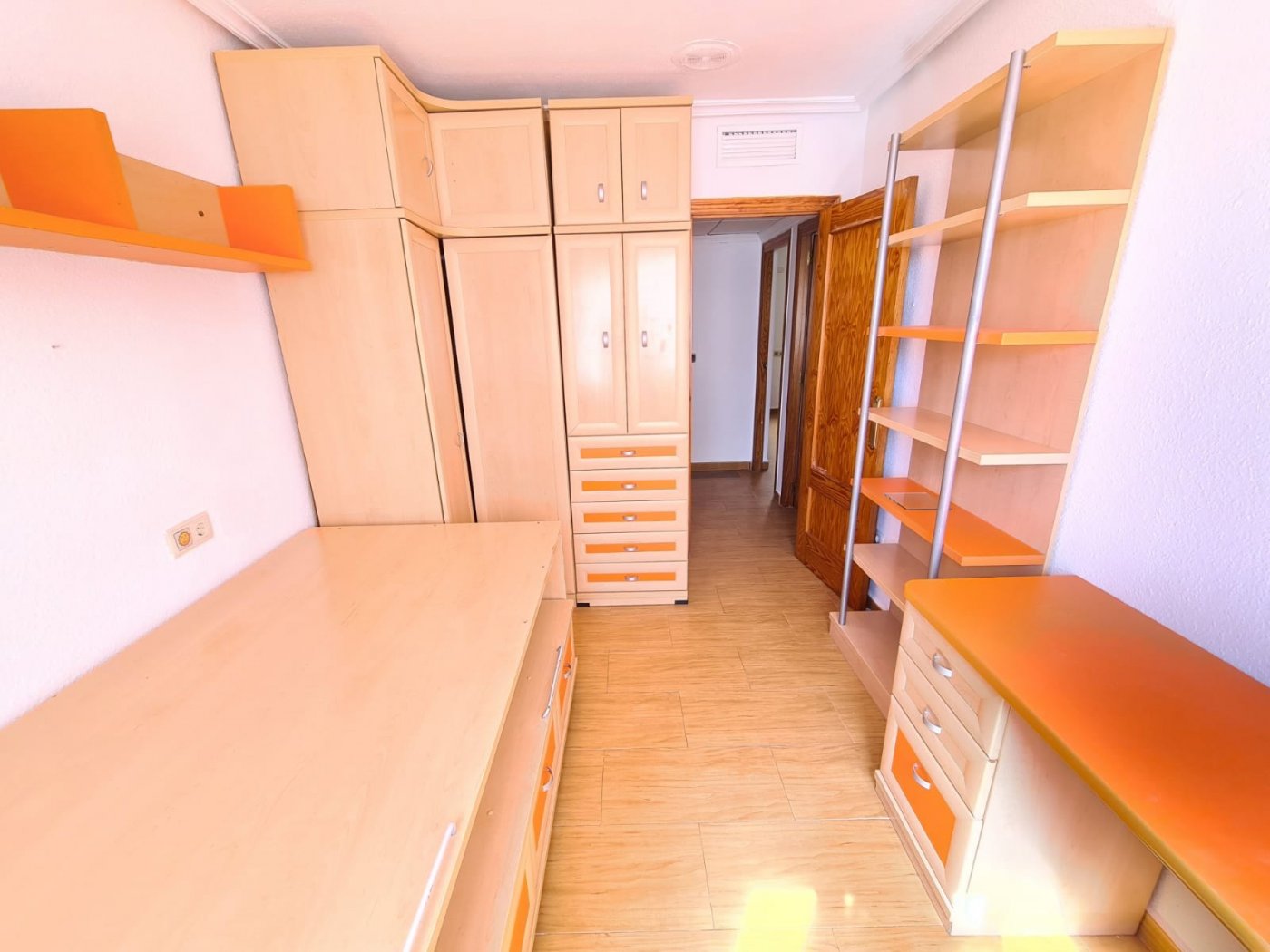 Appartamento a Guardamar del Segura, Alicante, Spagna 3 camere da letto, 120 mq. N° 183615