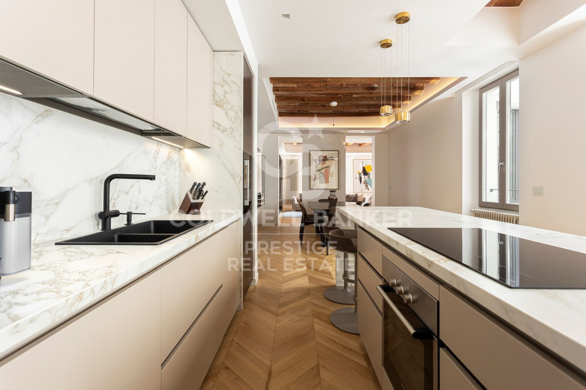 Apartamento en Barcelona, España 3 dormitorios, 183 m2 No. 158098