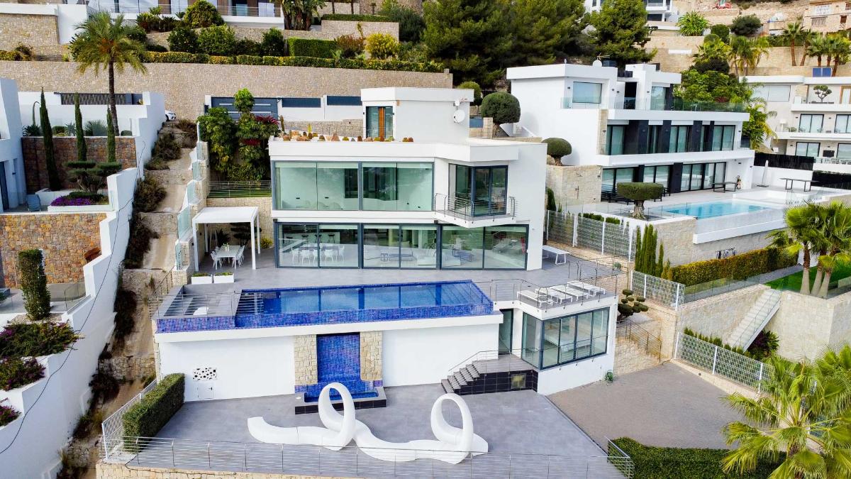 Villa in Benissa, Alicante, Spain 4 bedrooms, 770 sq.m. No. 149175