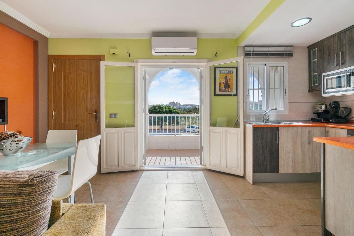 Dzīvoklis Torrevieja, Alicante, Spānijā 2 istabas, 64 m2 Nr. 149178