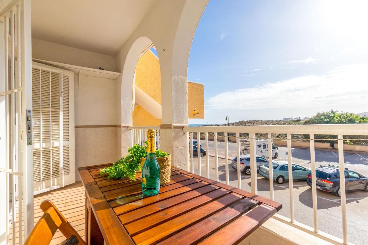 Dzīvoklis Torrevieja, Alicante, Spānijā 2 istabas, 64 m2 Nr. 149178
