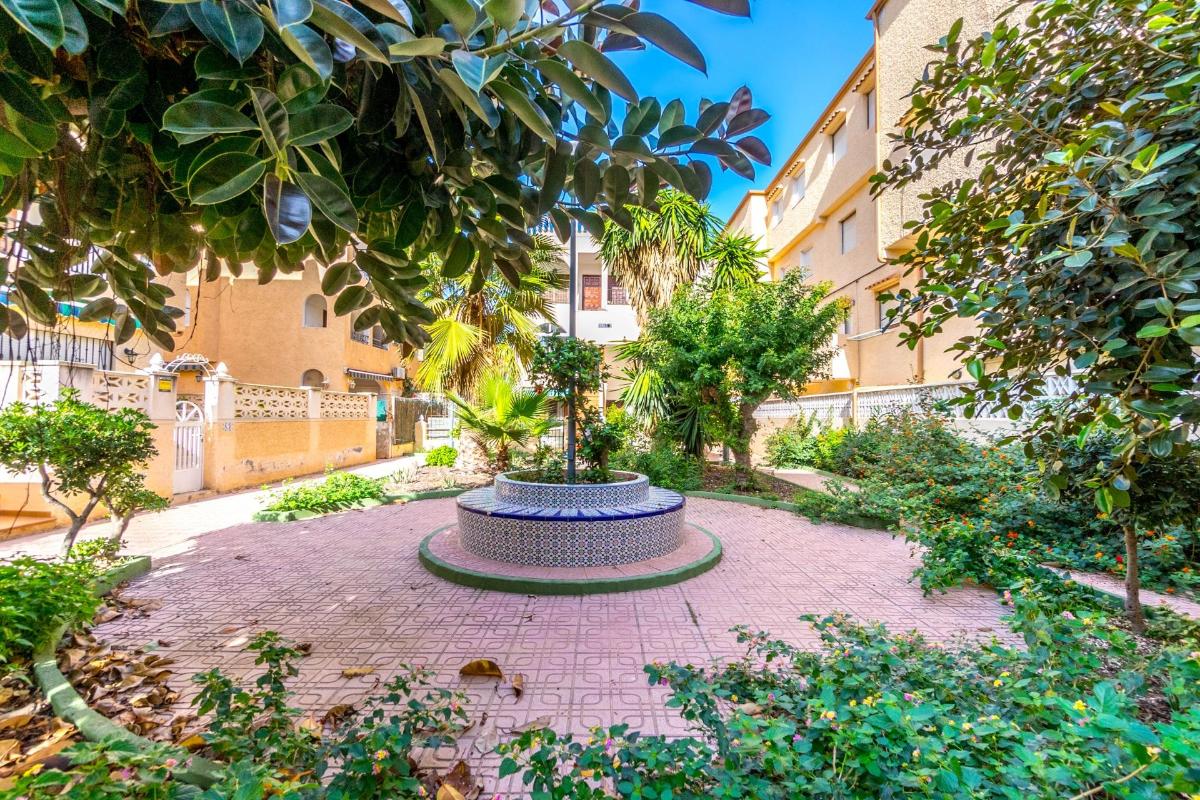 Dzīvoklis Torrevieja, Alicante, Spānijā 2 istabas, 64 m2 Nr. 149178