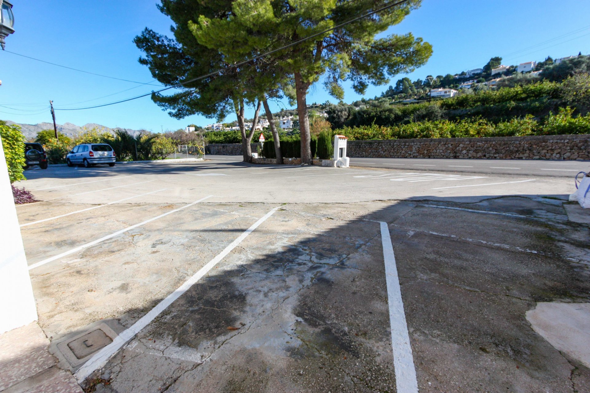 Commercial property in Orba, Alicante, Spain 4 bedrooms, 300 sq.m. No. 80470