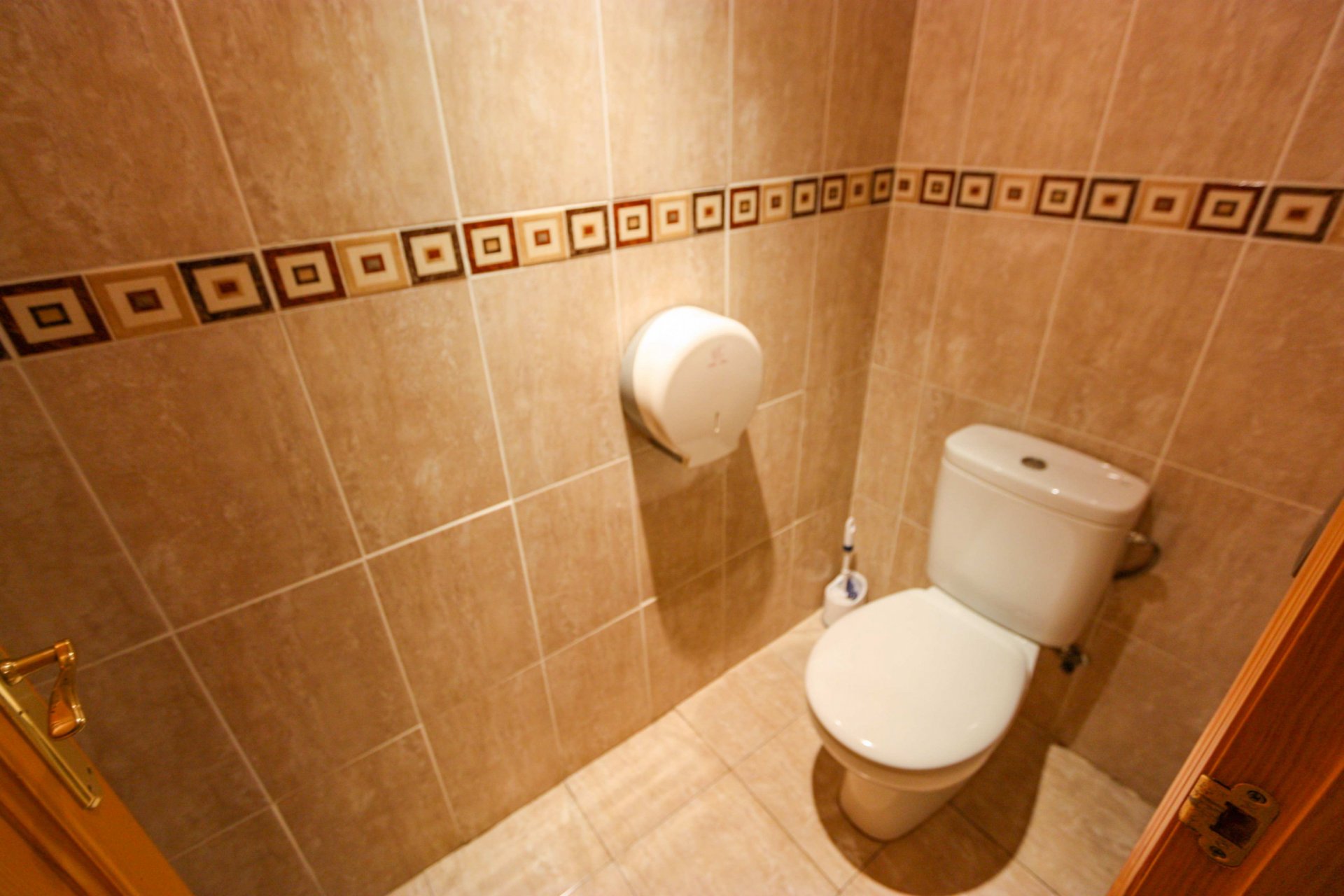 Commercial property in Orba, Alicante, Spain 4 bedrooms, 300 sq.m. No. 80470