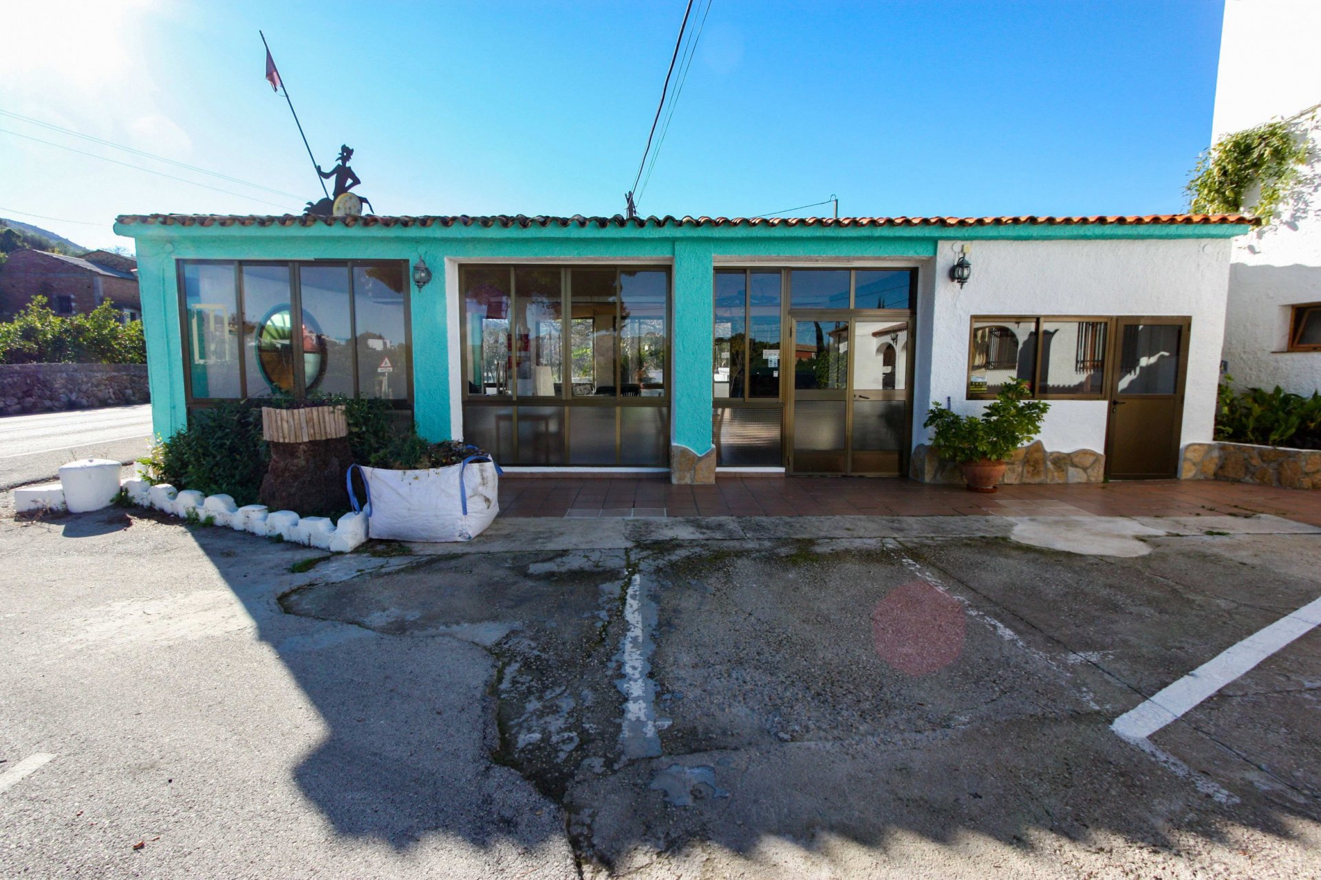 Commercial property in Orba, Alicante, Spain 4 bedrooms, 300 sq.m. No. 80470