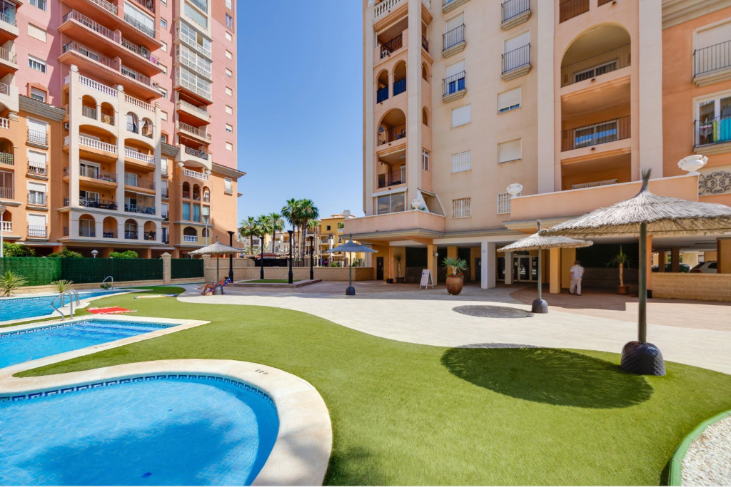 Apartament w Torrevieja, Alicante, Hiszpania 2 sypialnie, 64 mkw. nr 145415