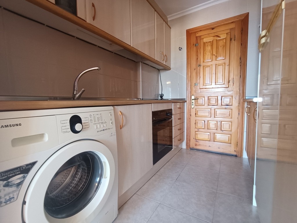 Appartamento a Torrevieja, Alicante, Spagna 3 camere da letto, 99 mq. N° 145414