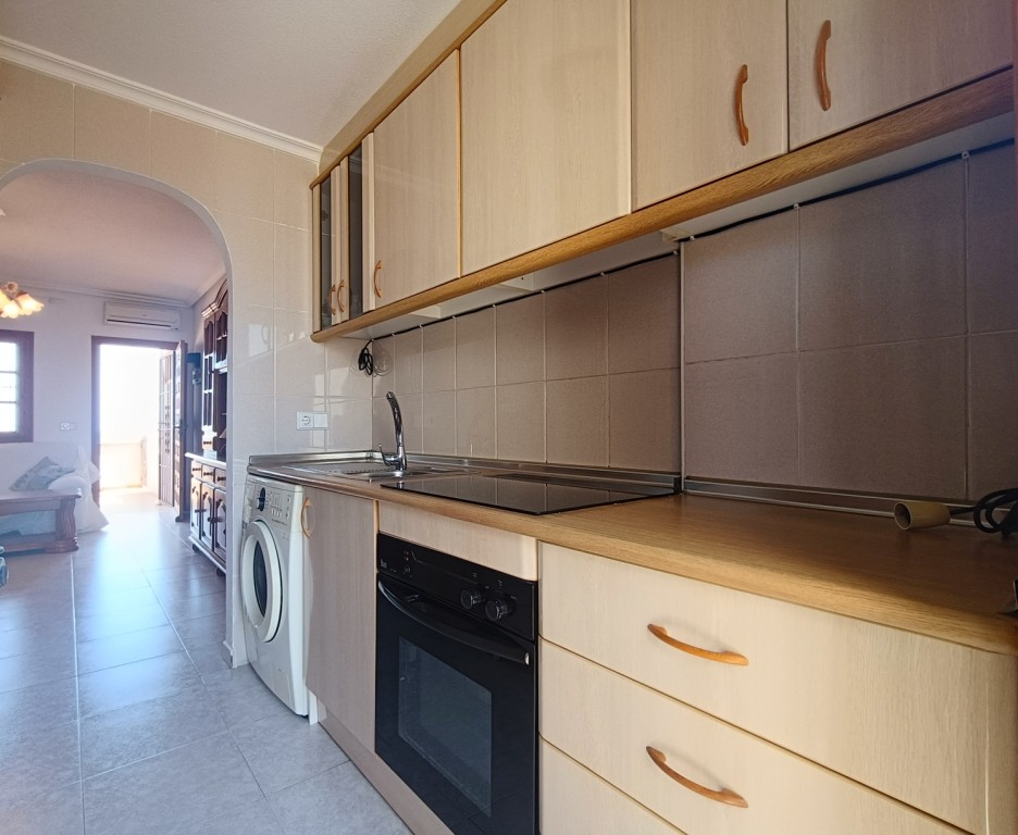Appartamento a Torrevieja, Alicante, Spagna 3 camere da letto, 99 mq. N° 145414
