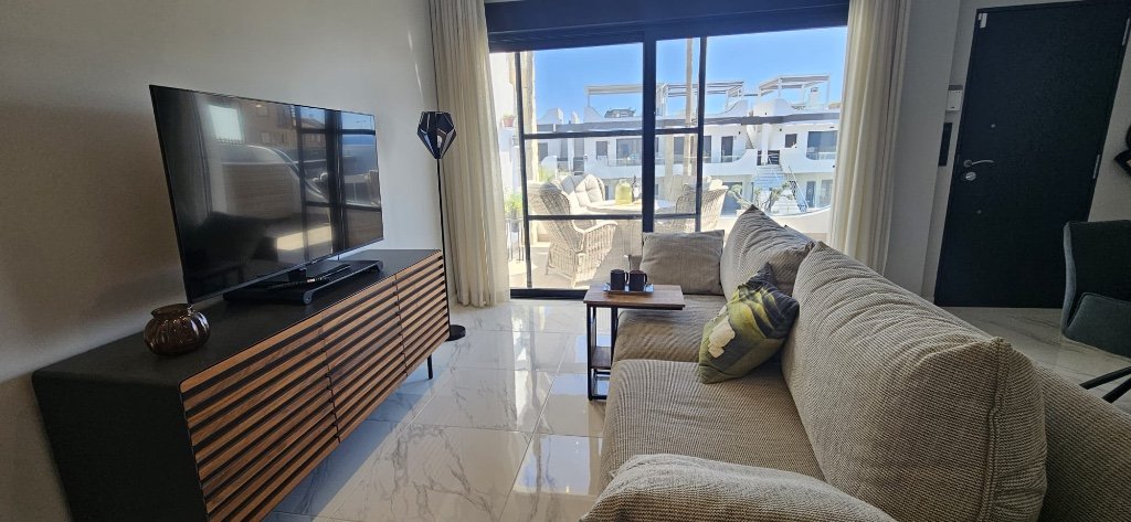Huoneisto Punta Prima, Alicante, Espanja 2 makuuhuonetta, 71 m2 No. 145419