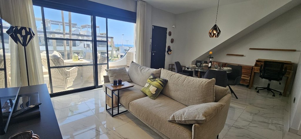 Huoneisto Punta Prima, Alicante, Espanja 2 makuuhuonetta, 71 m2 No. 145419