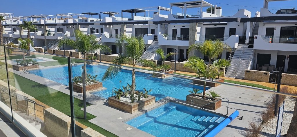 Huoneisto Punta Prima, Alicante, Espanja 2 makuuhuonetta, 71 m2 No. 145419