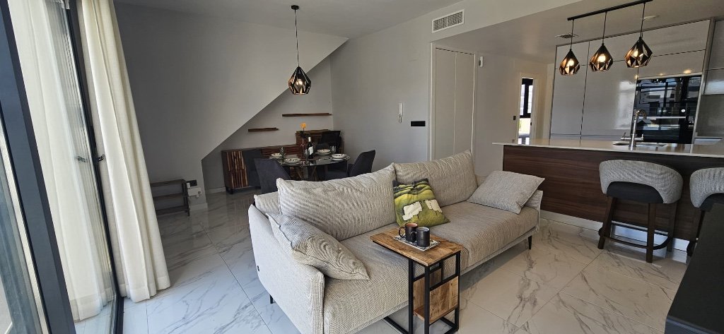Huoneisto Punta Prima, Alicante, Espanja 2 makuuhuonetta, 71 m2 No. 145419