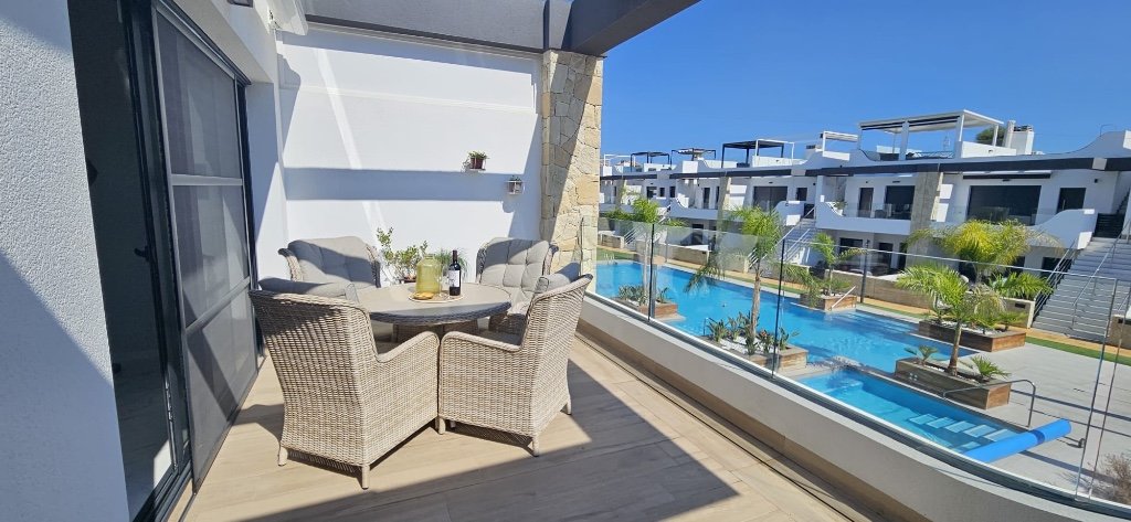 Huoneisto Punta Prima, Alicante, Espanja 2 makuuhuonetta, 71 m2 No. 145419