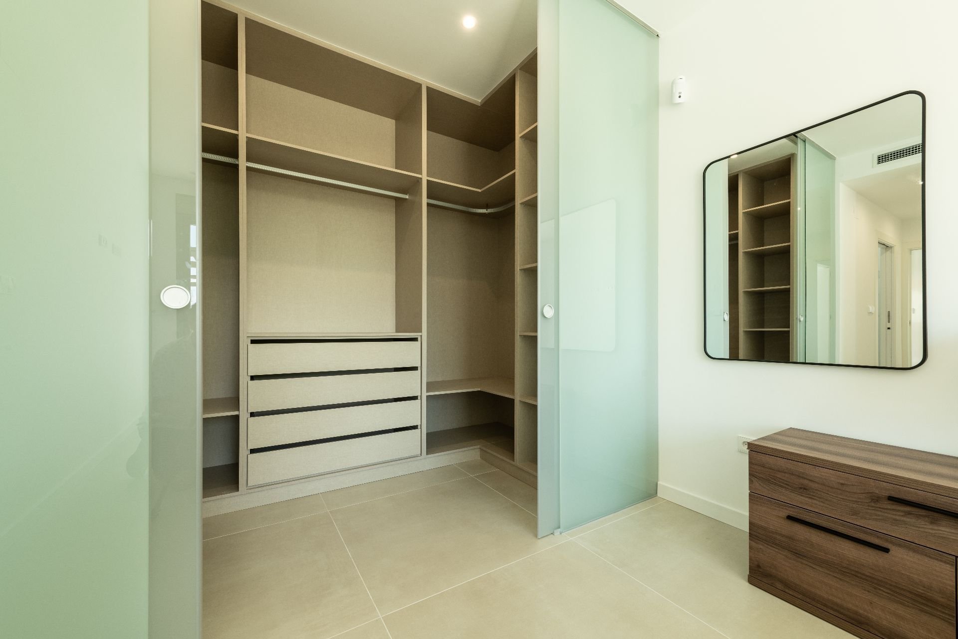 House in Alicante, Spain 3 bedrooms, 213 sq.m. No. 95571