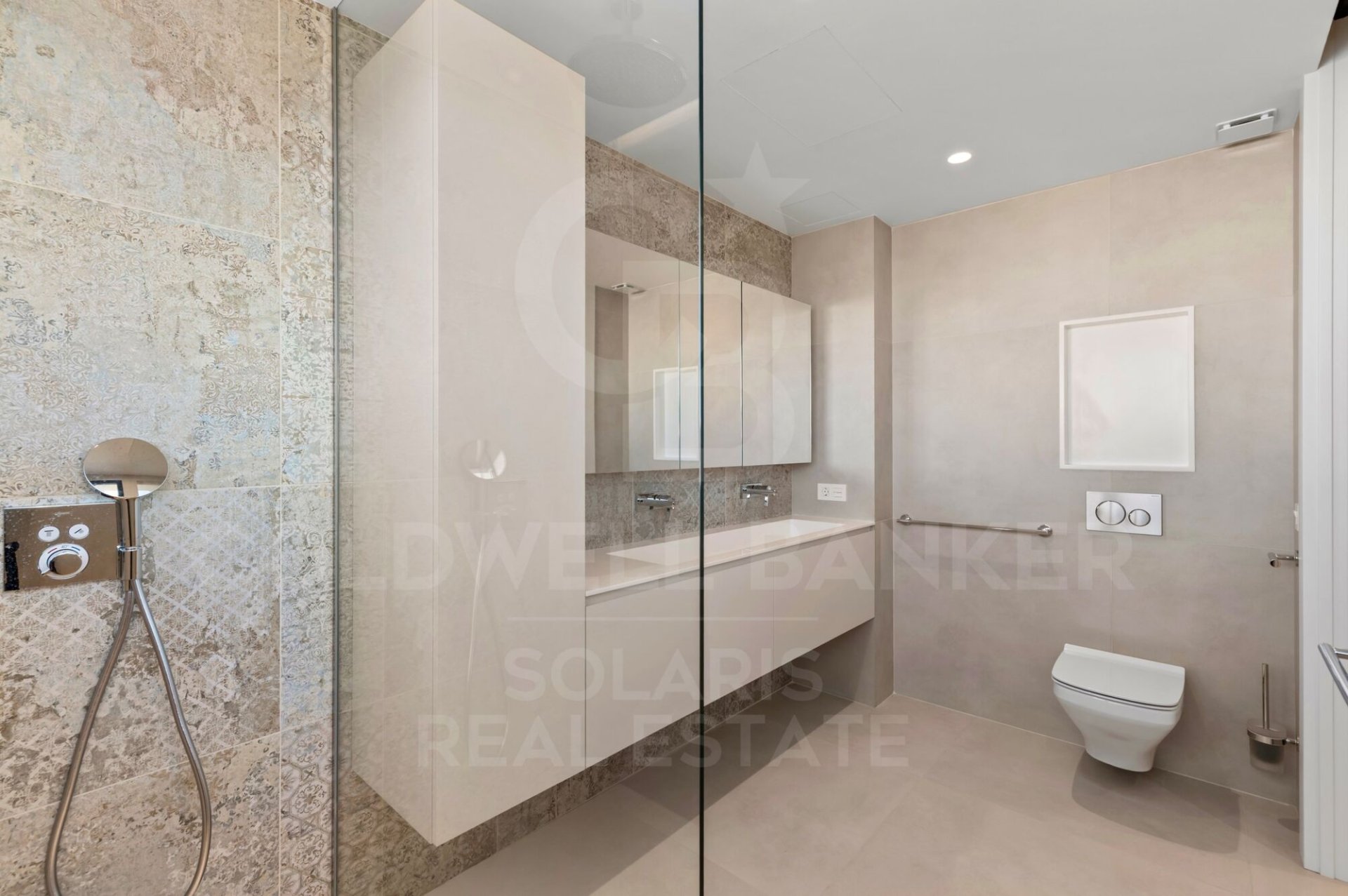 Villa in Benitachell, Alicante, Spain 5 bedrooms,  No. 157017