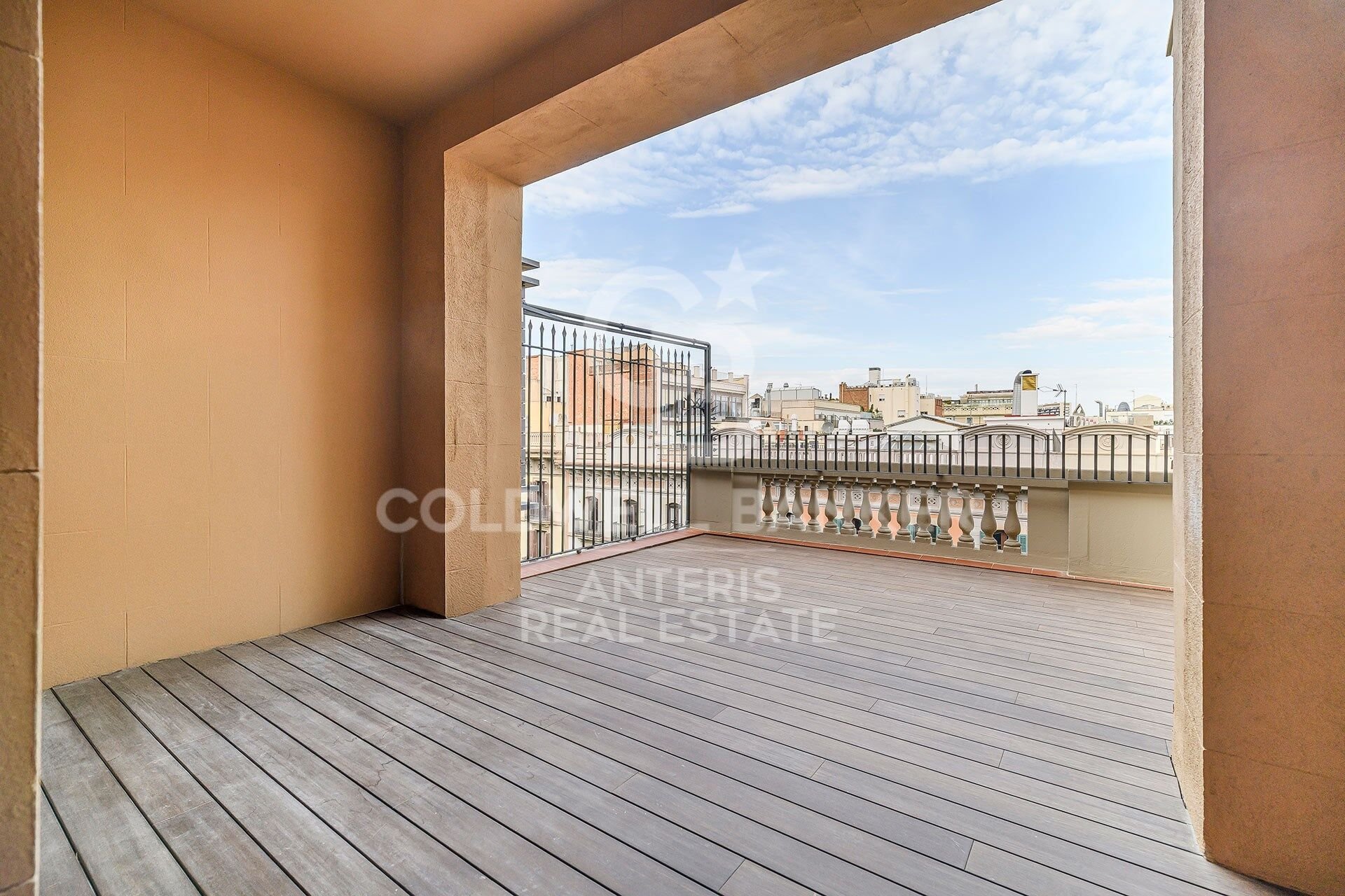 Penthouse à Barcelona, Espagne 3 chambres,  No. 157016
