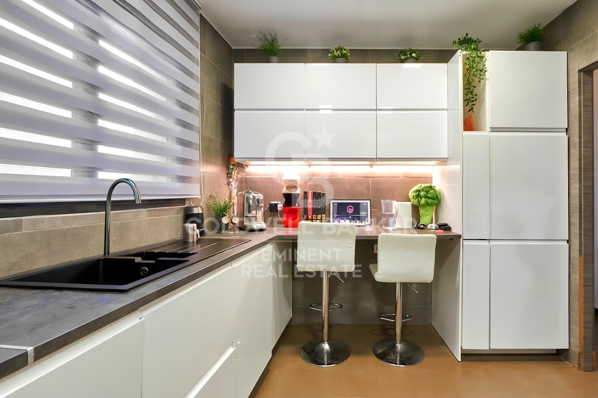 Duplex in Vallirana, Barcelona, Spain 4 bedrooms, 107 sq.m. No. 157015