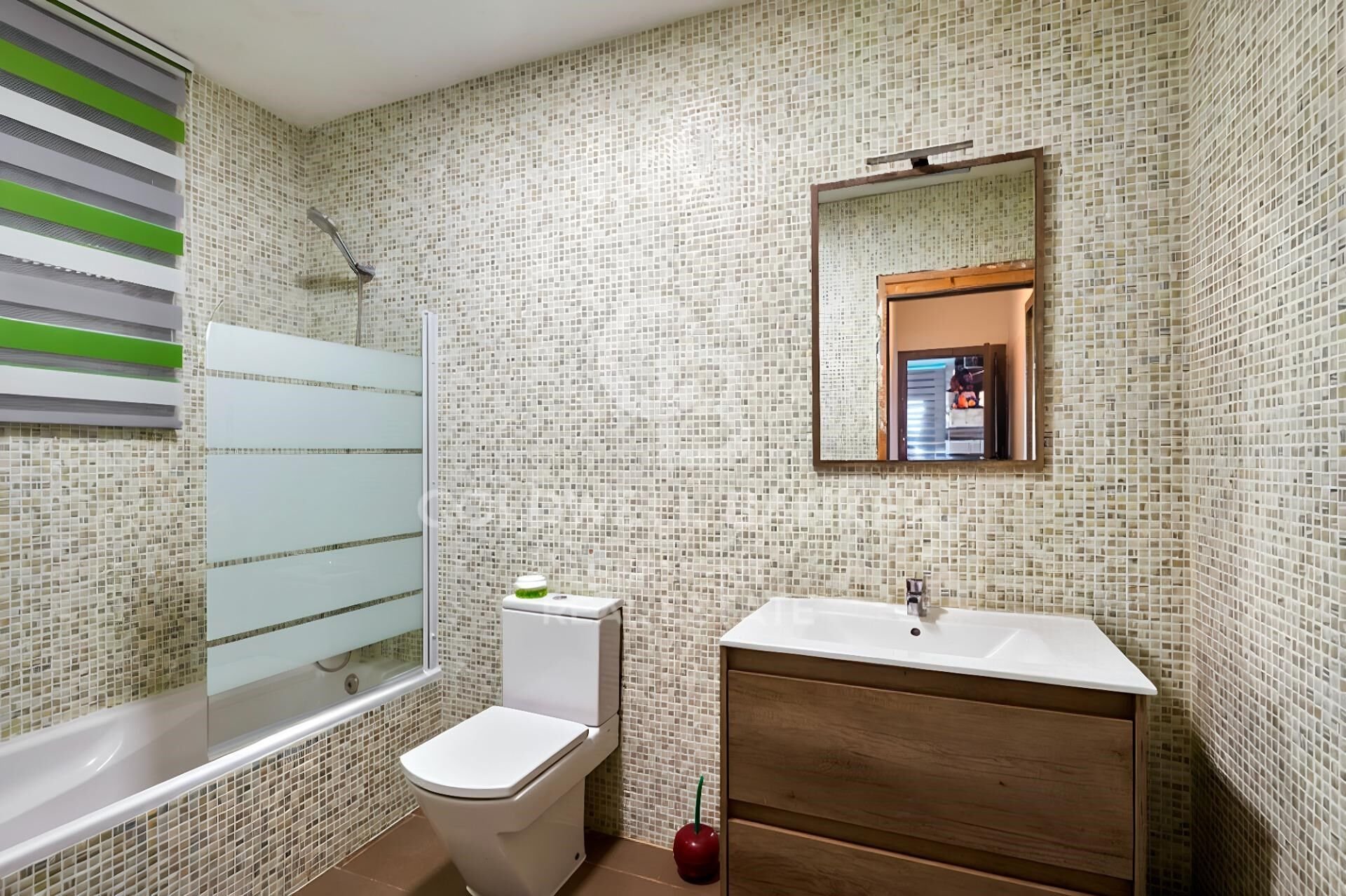 Duplex in Vallirana, Barcelona, Spain 4 bedrooms, 107 sq.m. No. 157015