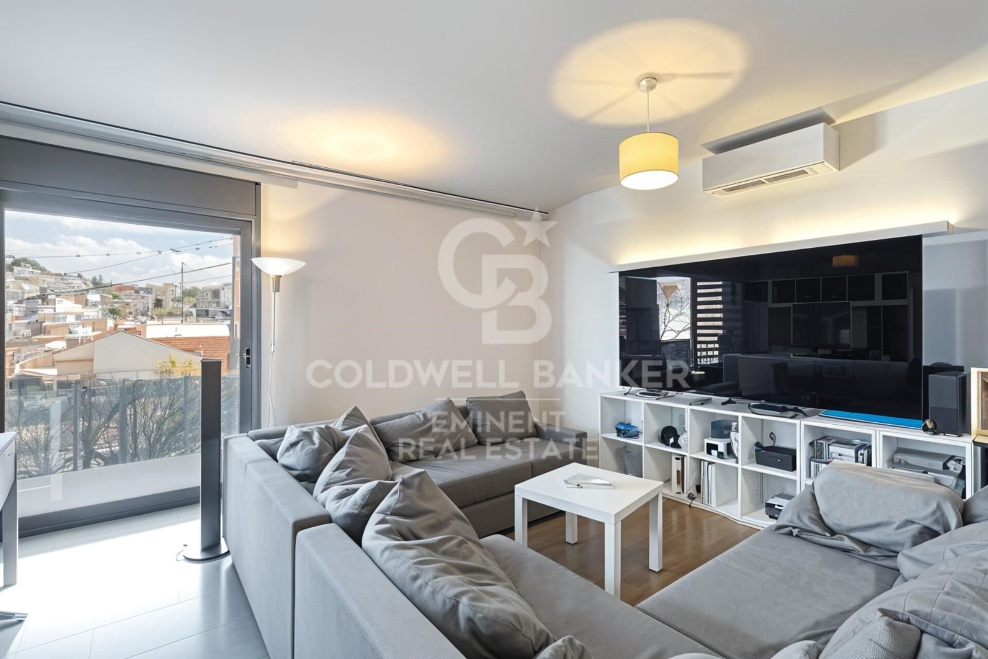 Duplex in Vallirana, Barcelona, Spain 4 bedrooms, 107 sq.m. No. 157015
