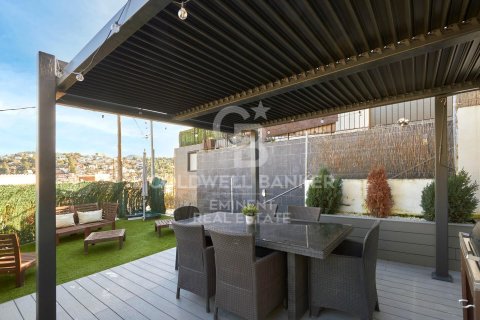 Dvīņu māja Vallirana, Barcelona, Spānijā 4 istabas, 107 m2 Nr. 157015