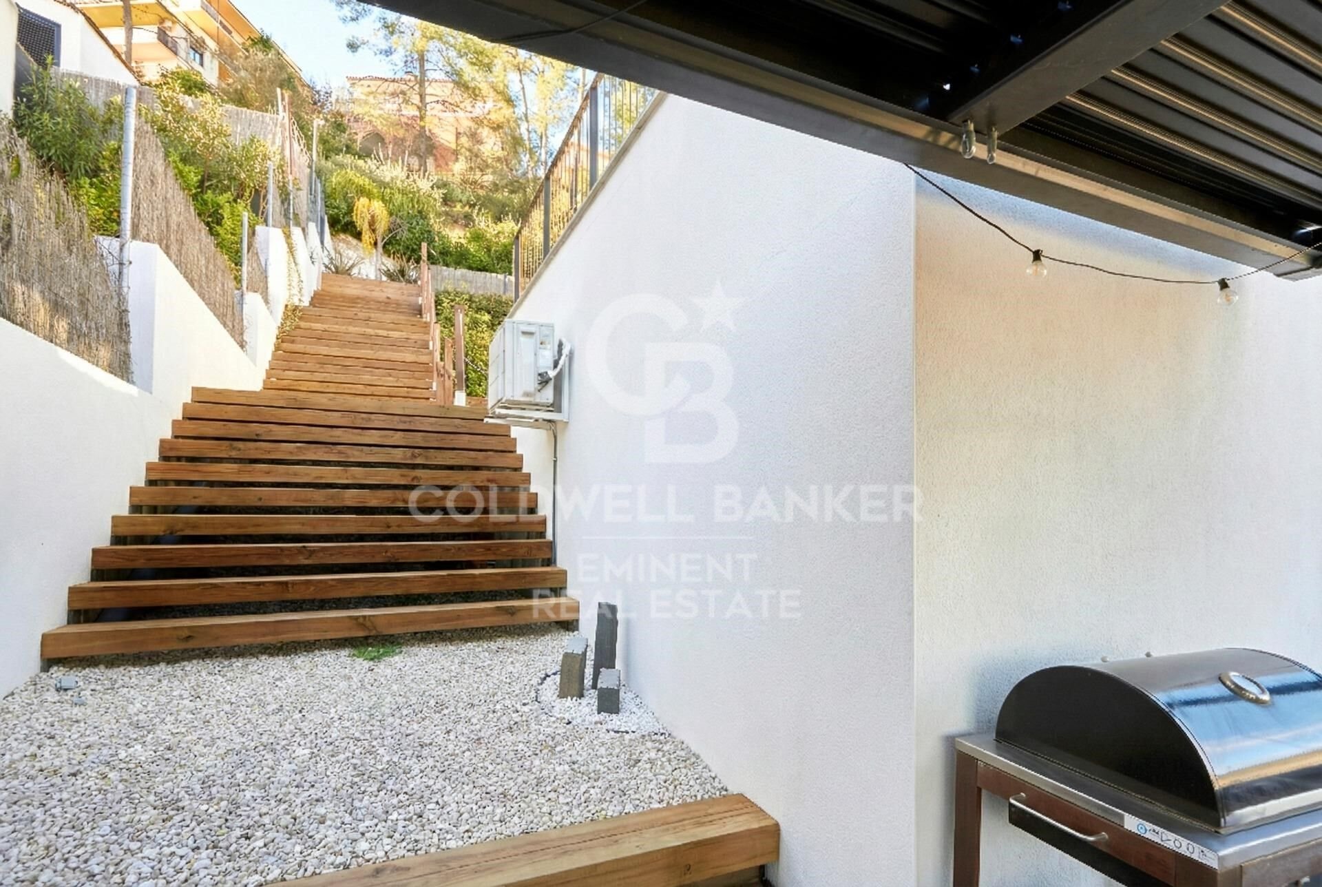 Duplex in Vallirana, Barcelona, Spain 4 bedrooms, 107 sq.m. No. 157015