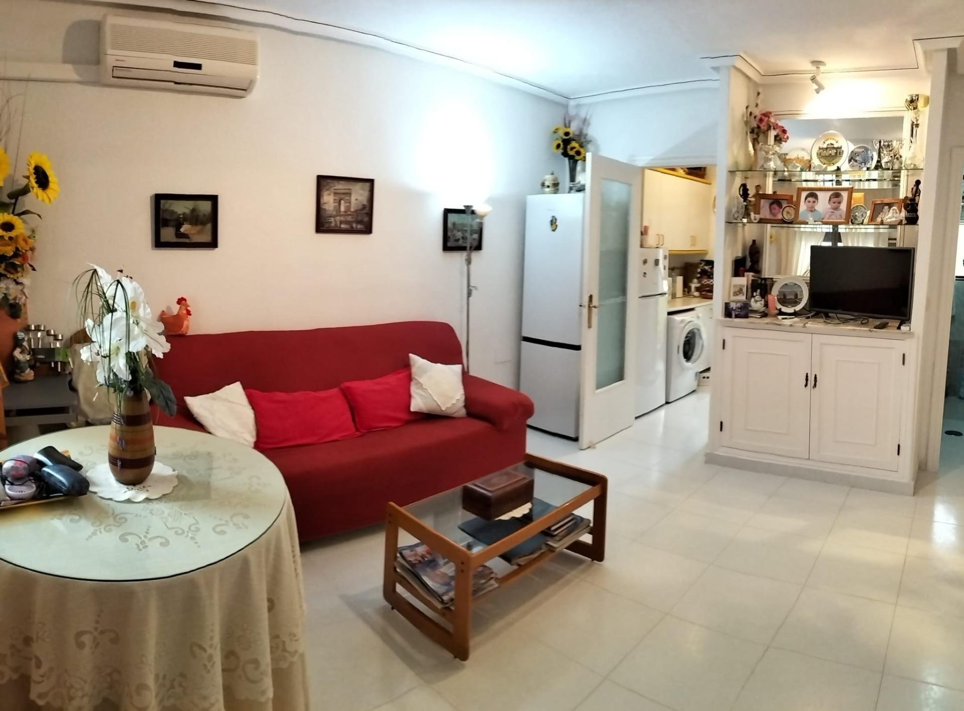 Bungalo Torrevieja, Alicante, Spānijā 2 istabas, 50 m2 Nr. 196384