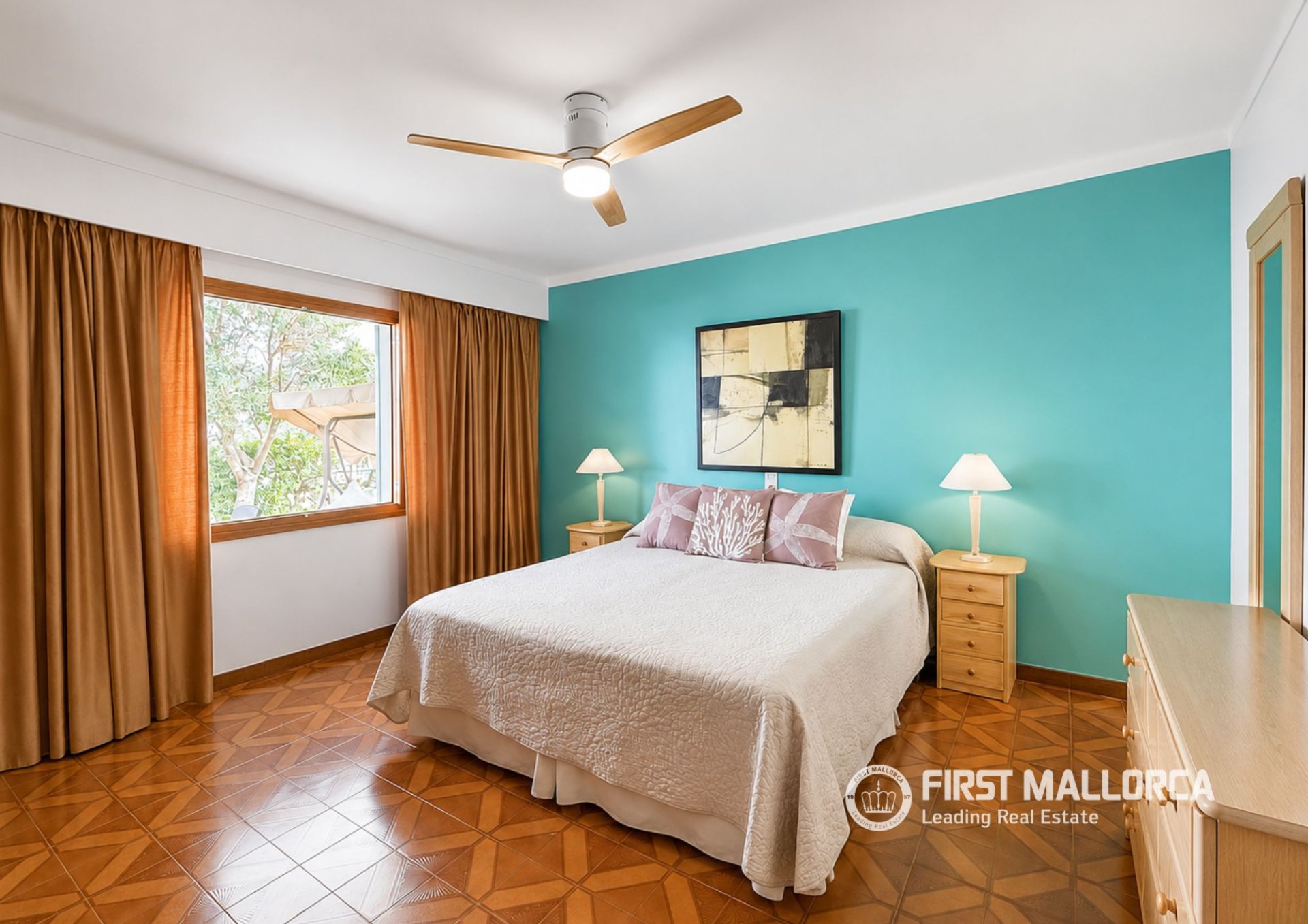 Villa a Platja De Muro, Mallorca, Spagna 4 camere da letto, 303 mq. N° 196135