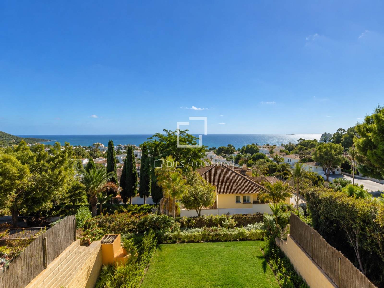 Villa in Sitges, Barcelona, Spain 5 bedrooms, 177 sq.m. No. 161356