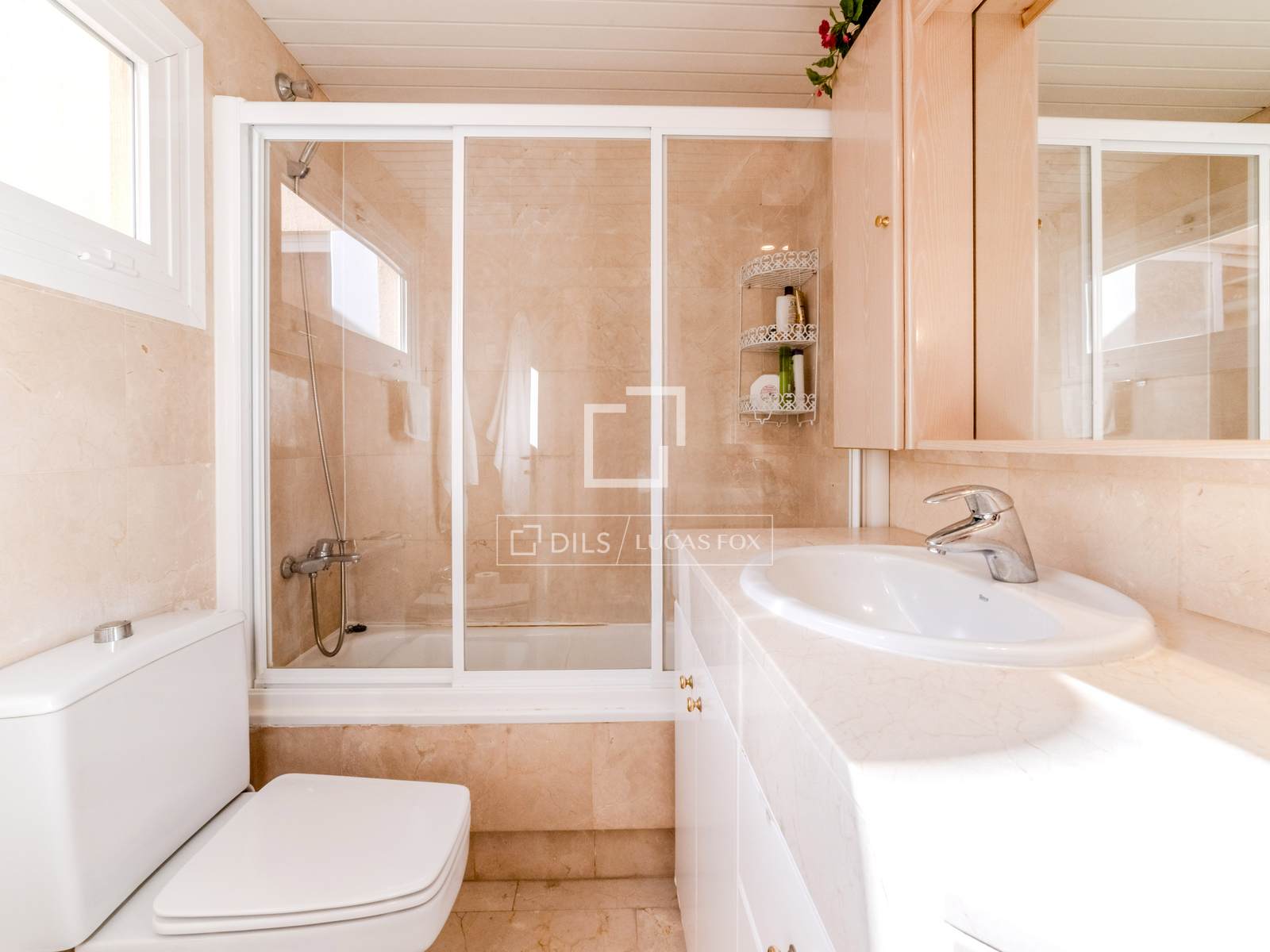 Villa in Sitges, Barcelona, Spain 5 bedrooms, 177 sq.m. No. 161356
