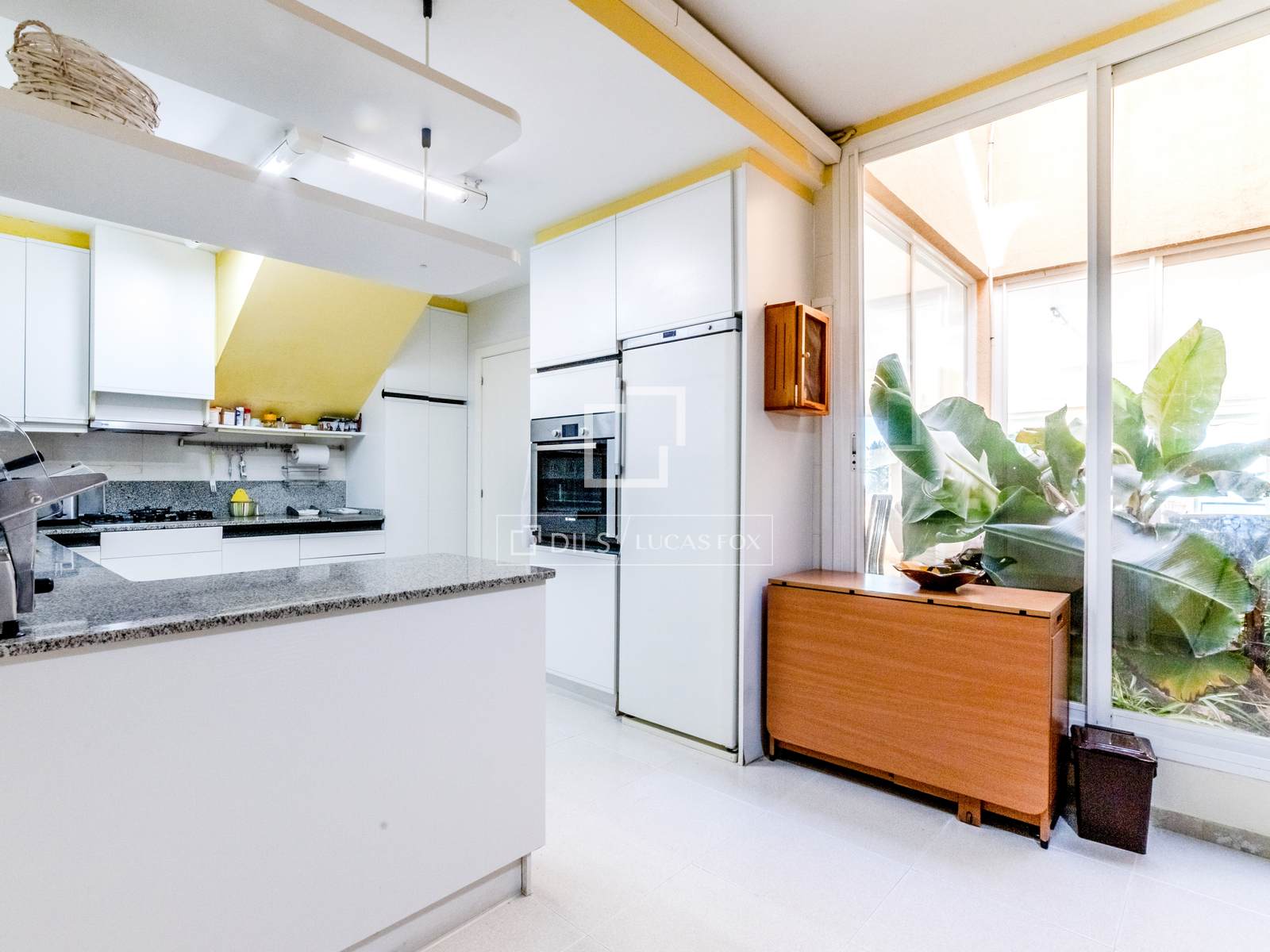 Villa in Sitges, Barcelona, Spain 5 bedrooms, 177 sq.m. No. 161356