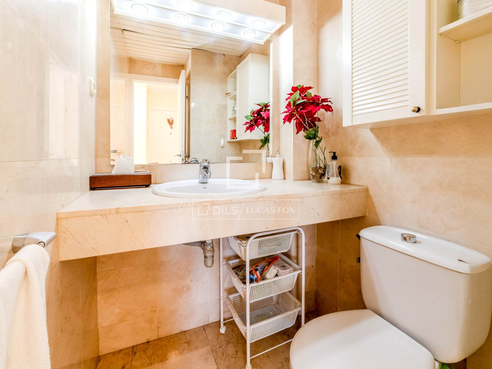 Villa in Sitges, Barcelona, Spain 5 bedrooms, 177 sq.m. No. 161356
