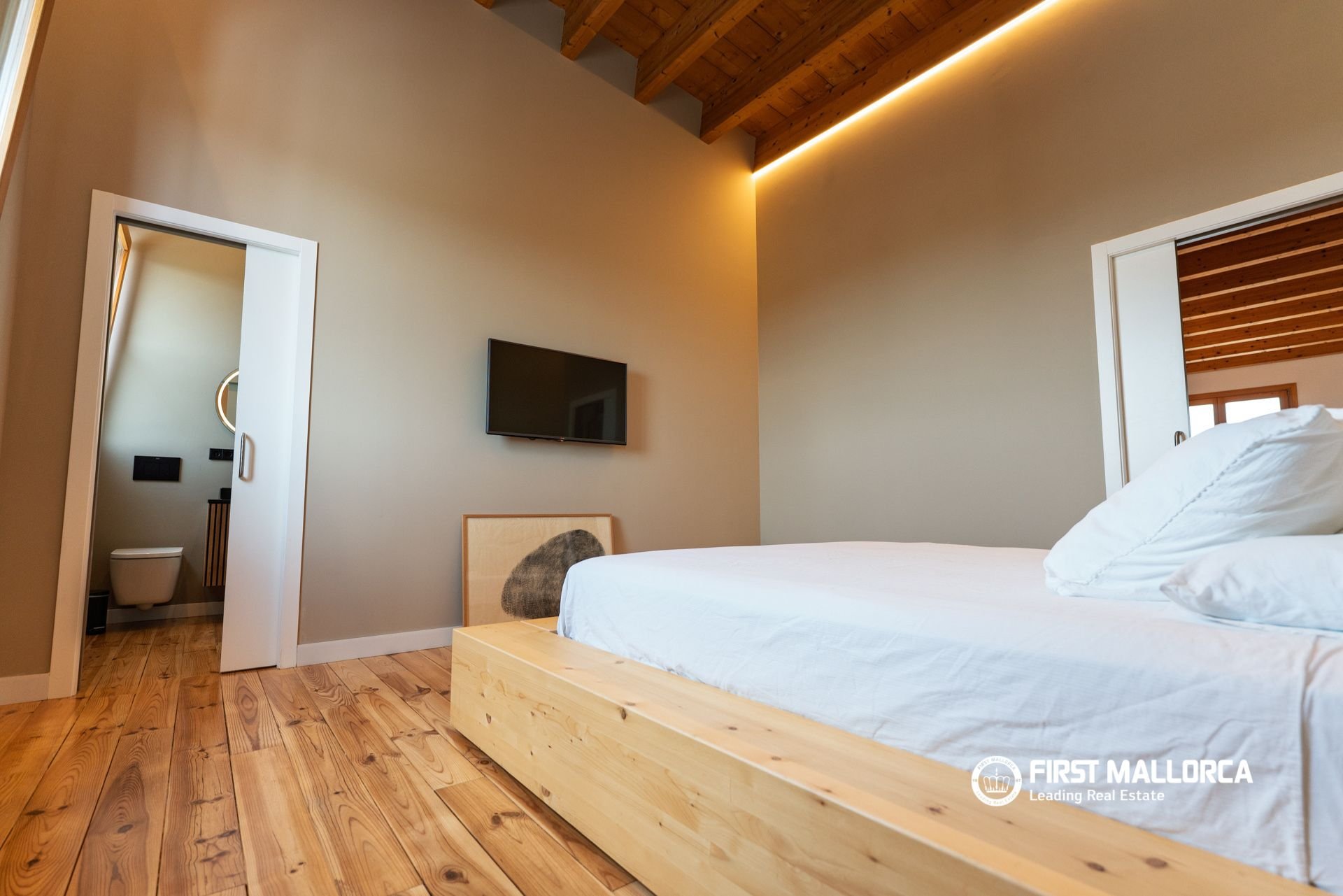 Townhouse in Muro, Mallorca, Spain 3 bedrooms, 170 sq.m. No. 194095