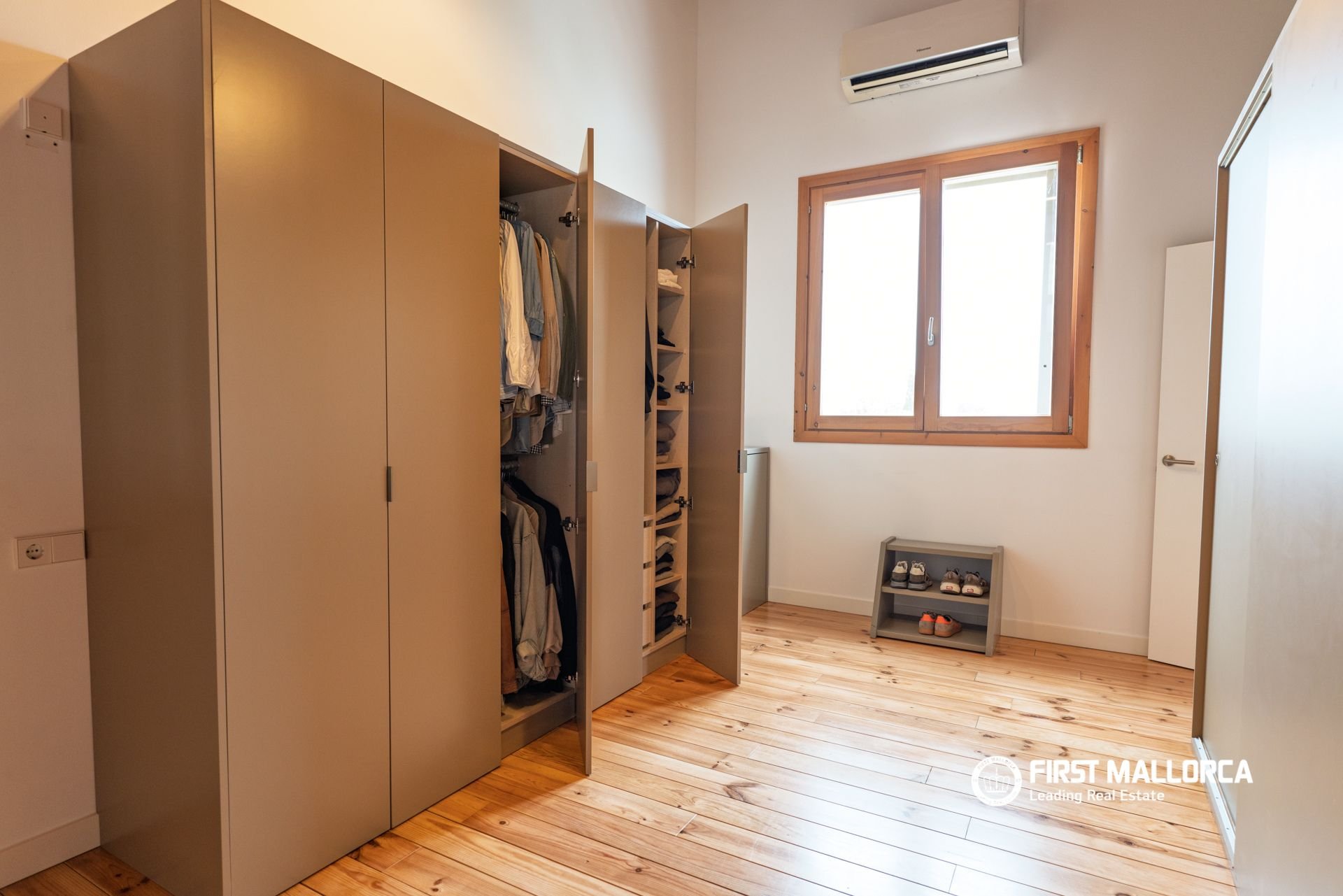 Townhouse in Muro, Mallorca, Spain 3 bedrooms, 170 sq.m. No. 194095