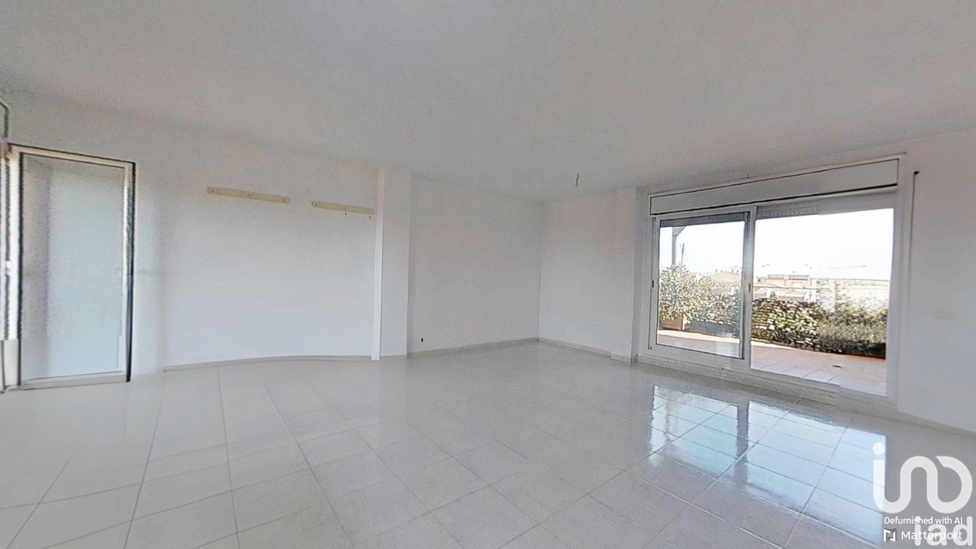 Lägenhet i Cubelles, Barcelona, Spanien 3 sovrum, 152 kvm. Nr. 153543