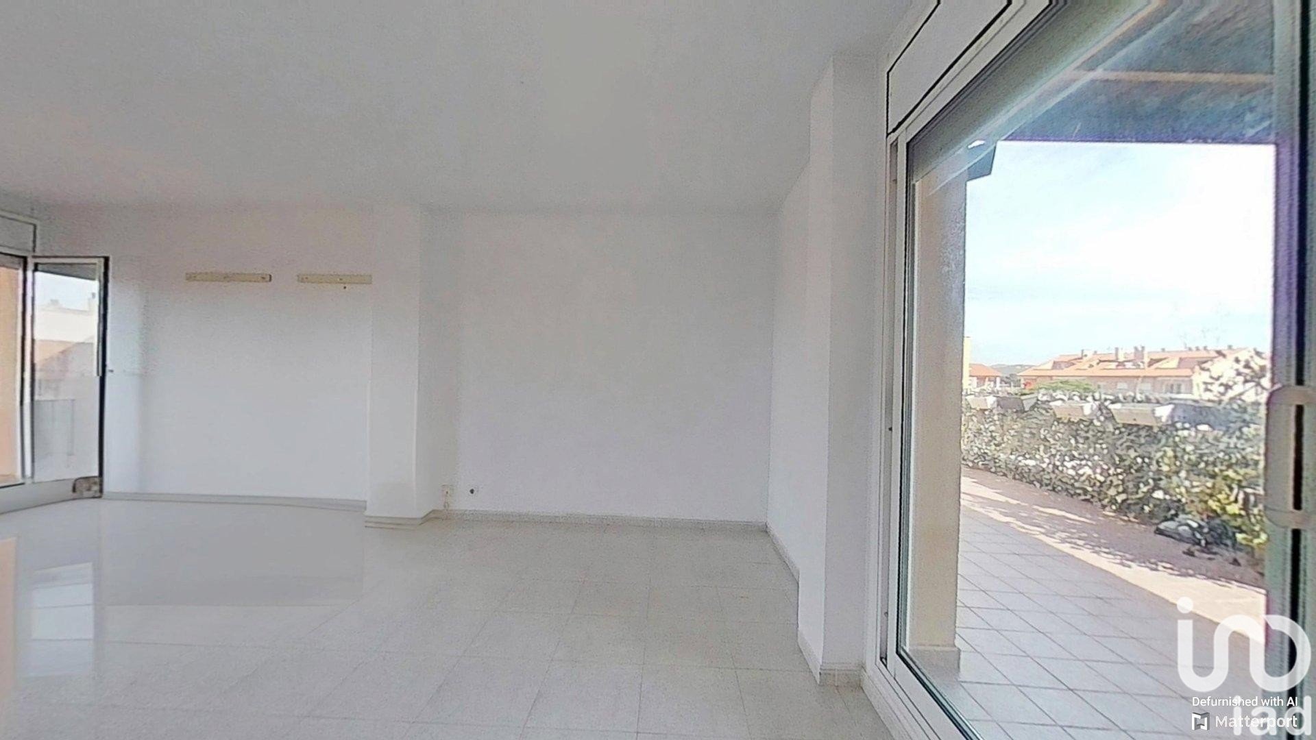 Lägenhet i Cubelles, Barcelona, Spanien 3 sovrum, 152 kvm. Nr. 153543
