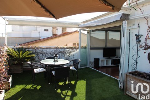 Apartament w Mataro, Barcelona, Hiszpania 4 sypialnie, 210 mkw. nr 153545