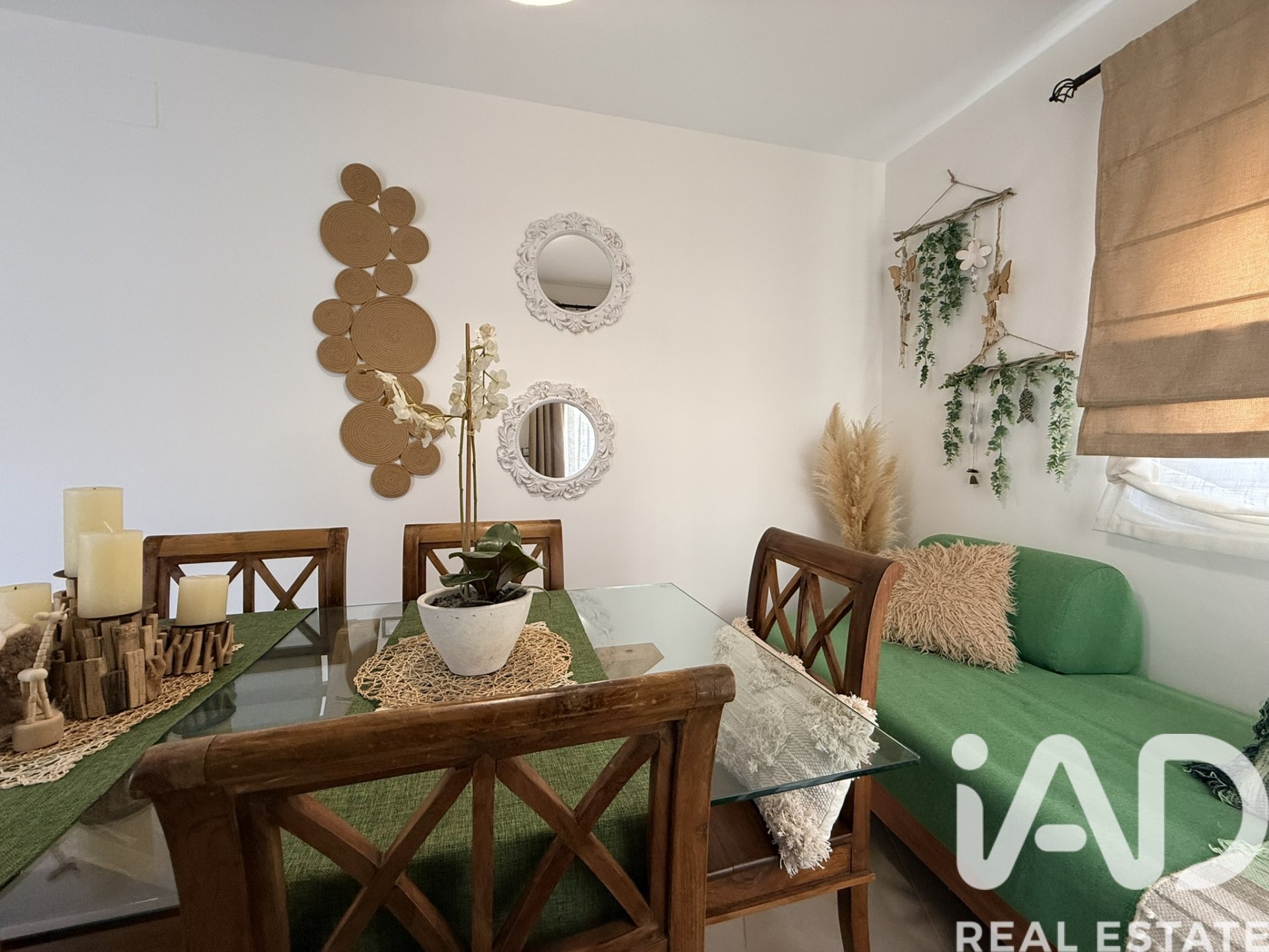 Kaupunkipientalo Lepe, Huelva, Espanja 4 makuuhuonetta, 215 m2 No. 188457